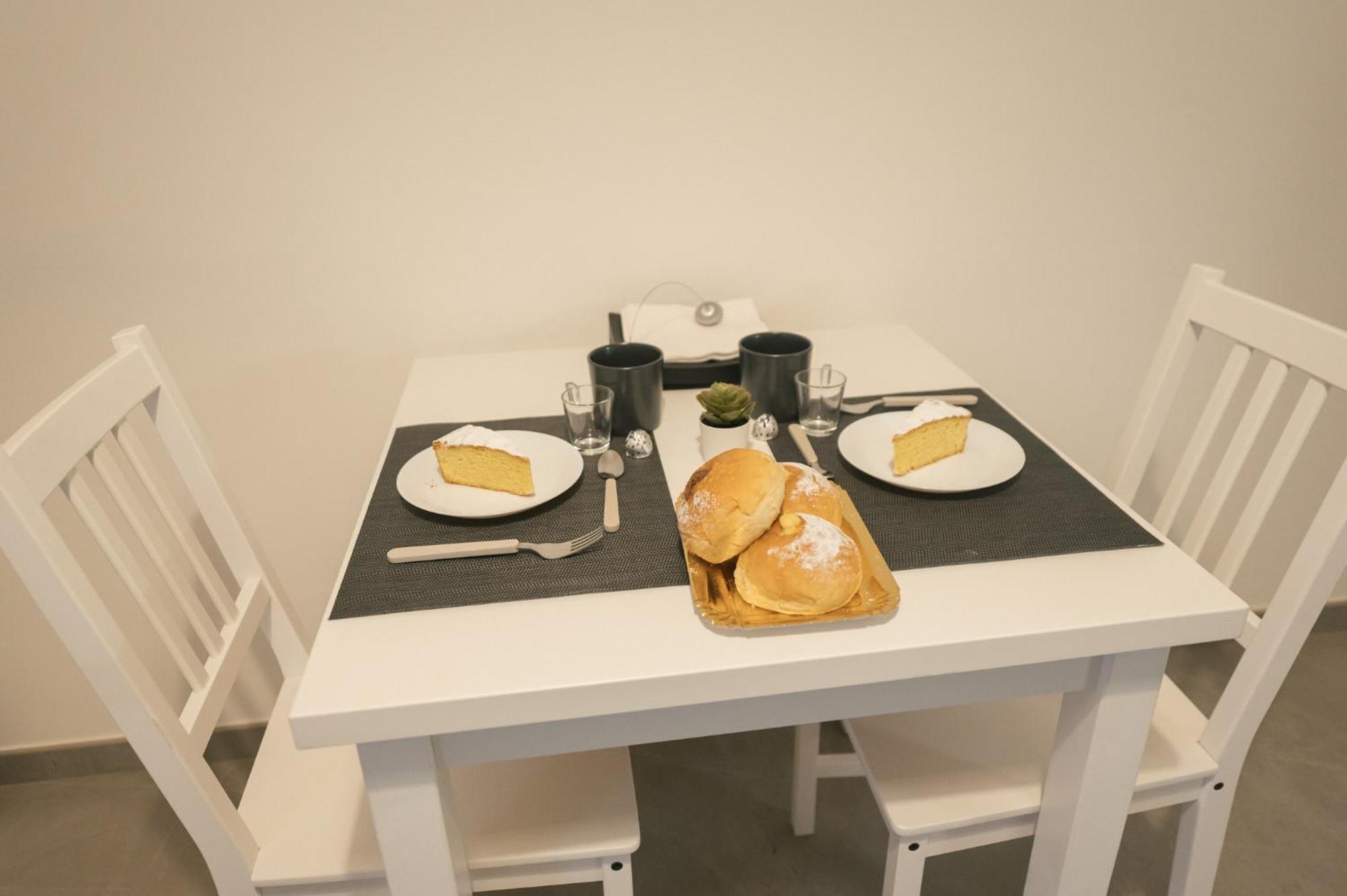 La Casa Di Louis Apartment Palermo Bagian luar foto