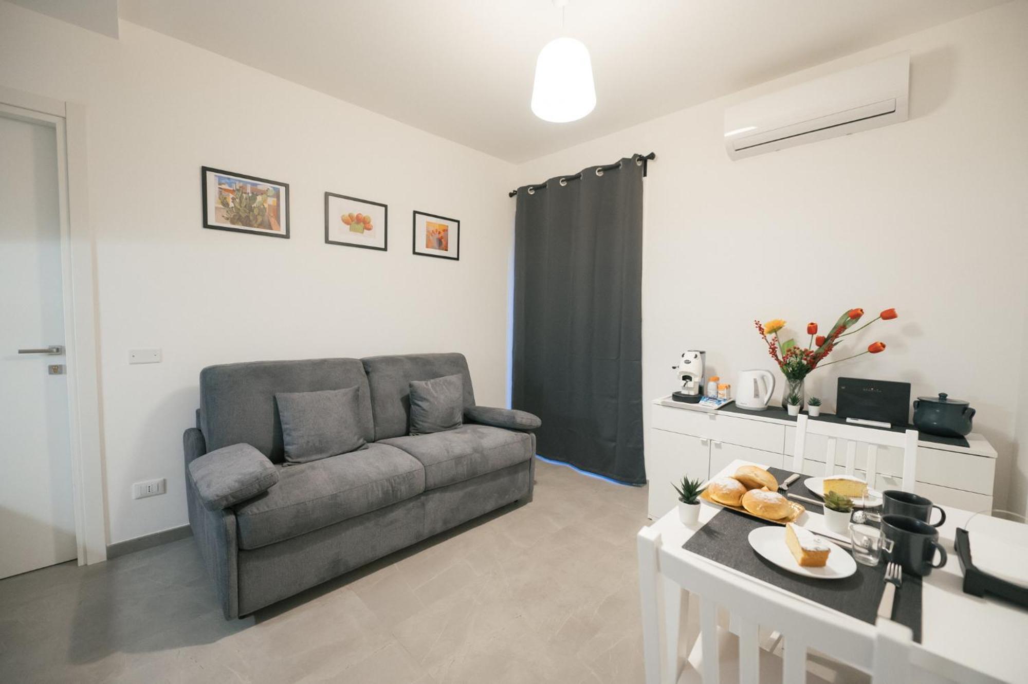 La Casa Di Louis Apartment Palermo Bagian luar foto